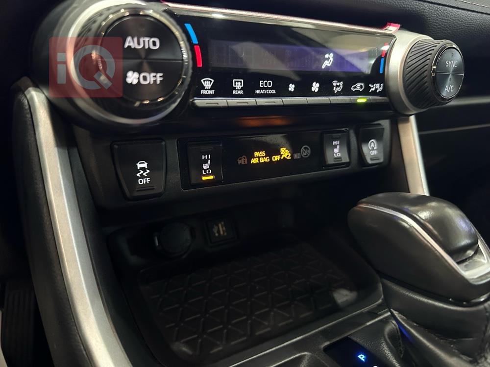 تويوتا راف 4